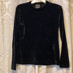 Black crushed velvet top
